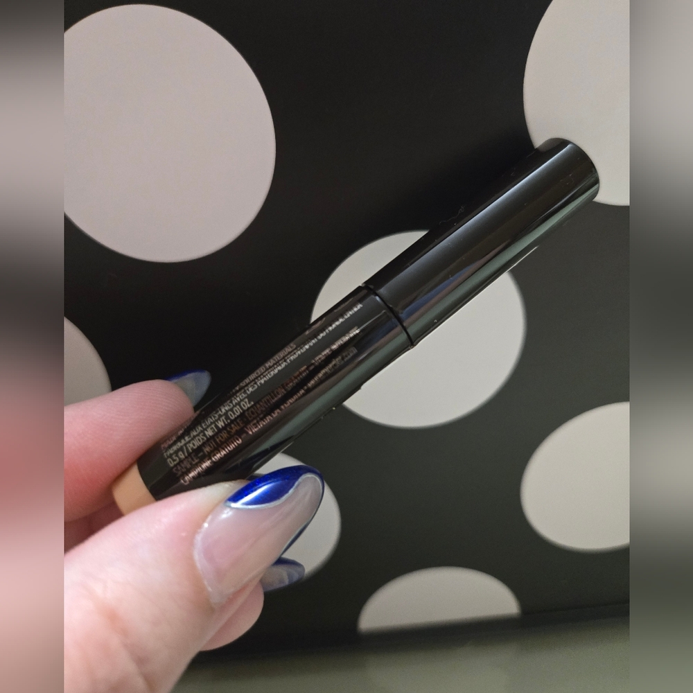 2/$15✨️LM Caviar Eye Stick In Box✨️ - Picture 4 of 4